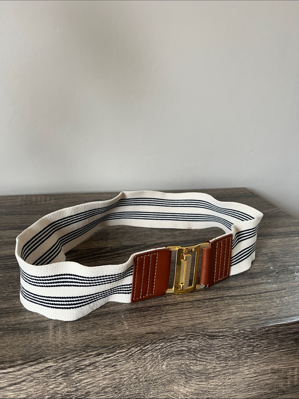 Striped Elastic Waist Belt with Gold Buckle M/L